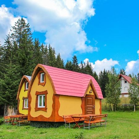 Bungalows Fairy Tale ชาเบลียค ภายนอก รูปภาพ