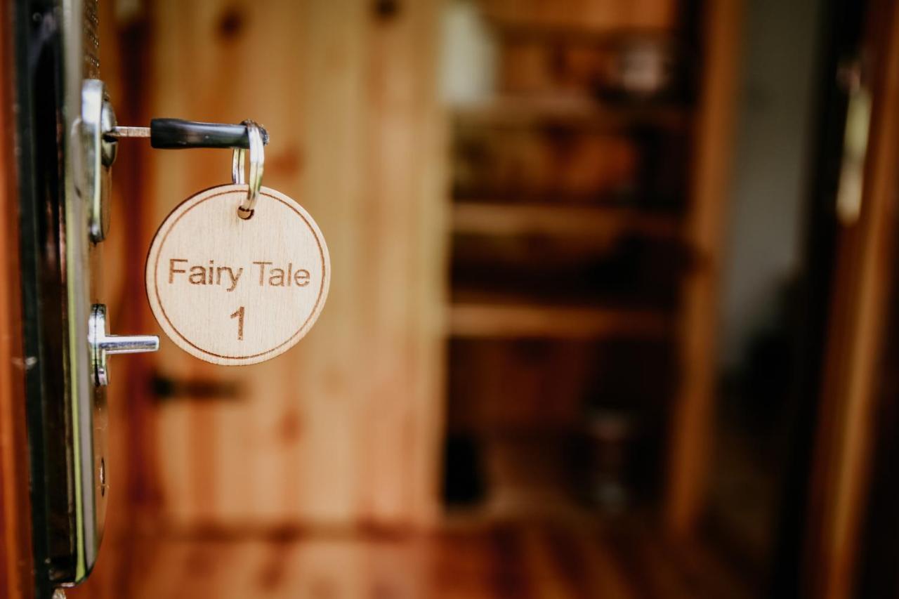 Bungalows Fairy Tale ชาเบลียค ภายนอก รูปภาพ